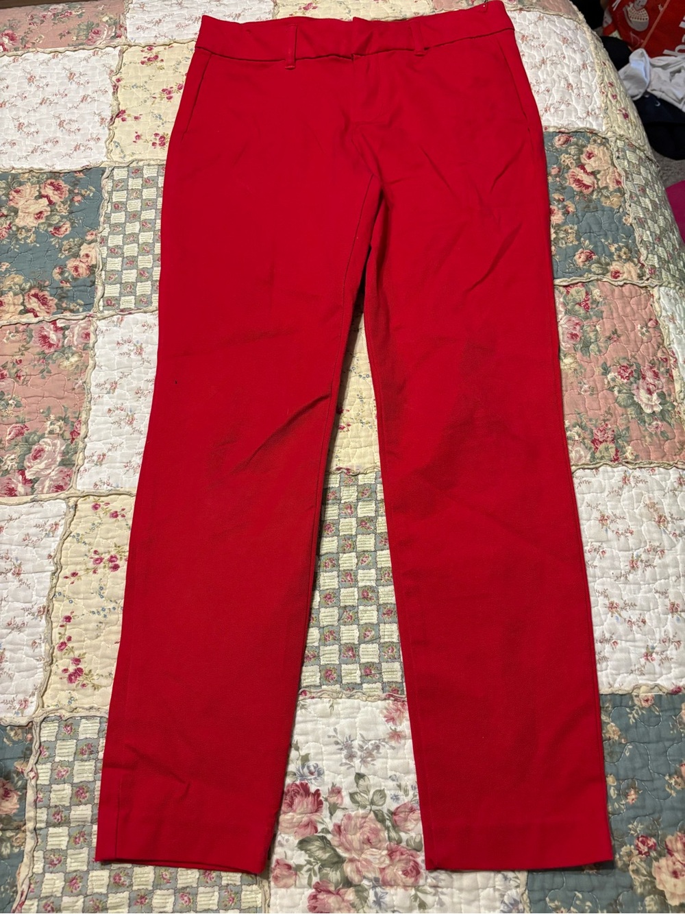 Old Navy Pixie Pants Red size 4